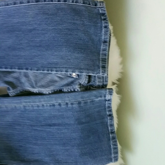 Jeans - Picture 2 of 4